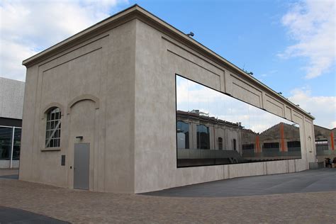 largo isarco milano fondazione prada|fondazione prada oggi.